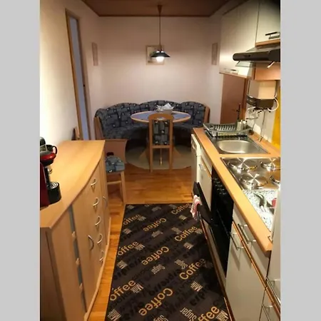 Apartment Ferienwohnung *alte-schreinerei* Klassen
