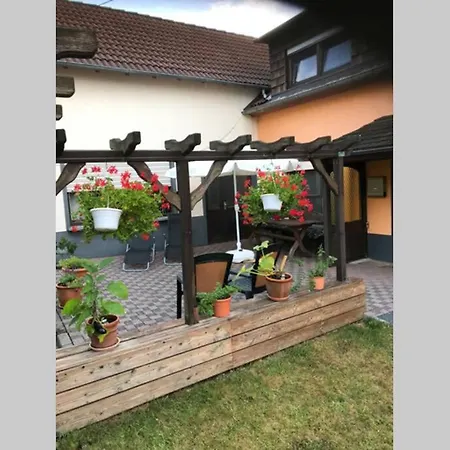 Ferienwohnung *alte-schreinerei* Klassen Wawern (Bitburg-Prum)